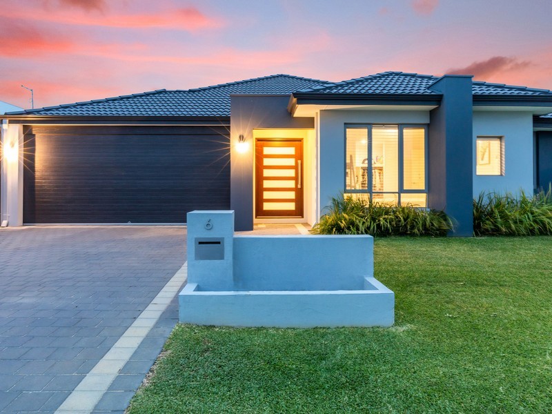 6 Grasmere Way, Aveley WA 6069