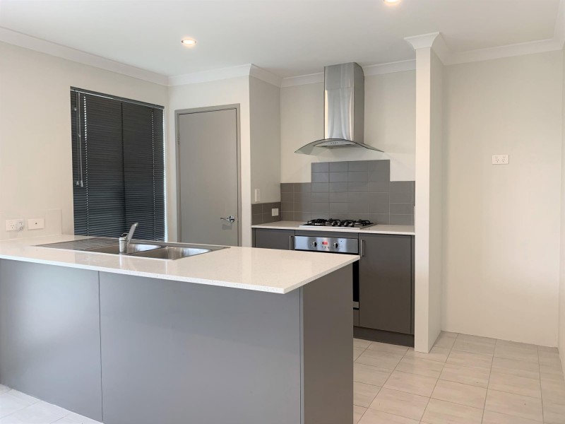 10 Delphi Way, Aveley WA 6069