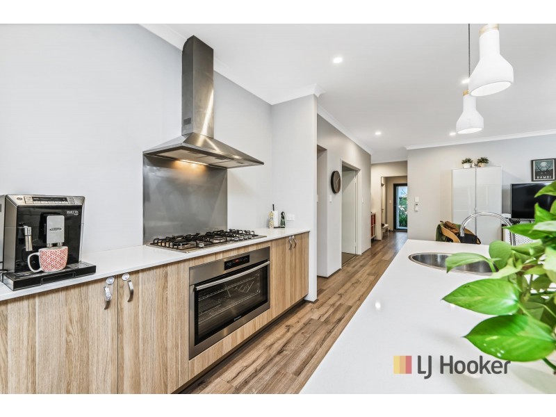 5 Laylock Avenue, Aveley WA 6069