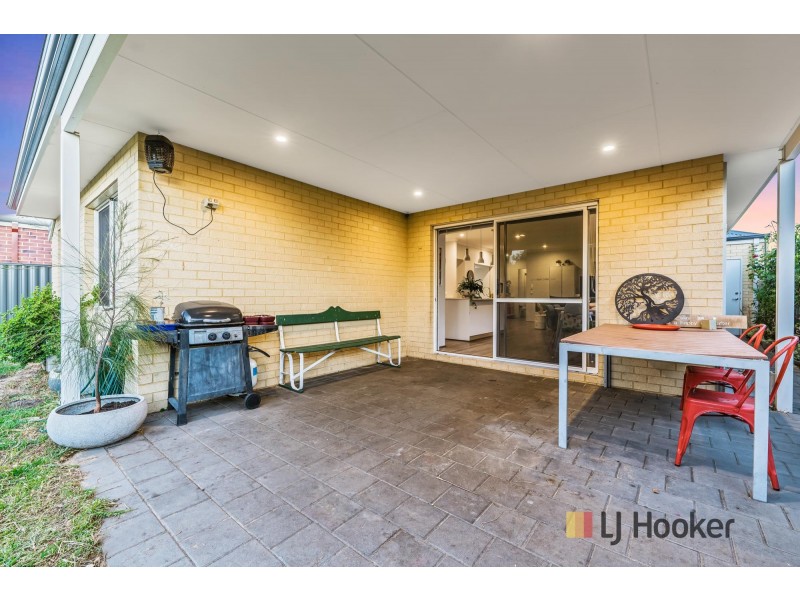 5 Laylock Avenue, Aveley WA 6069