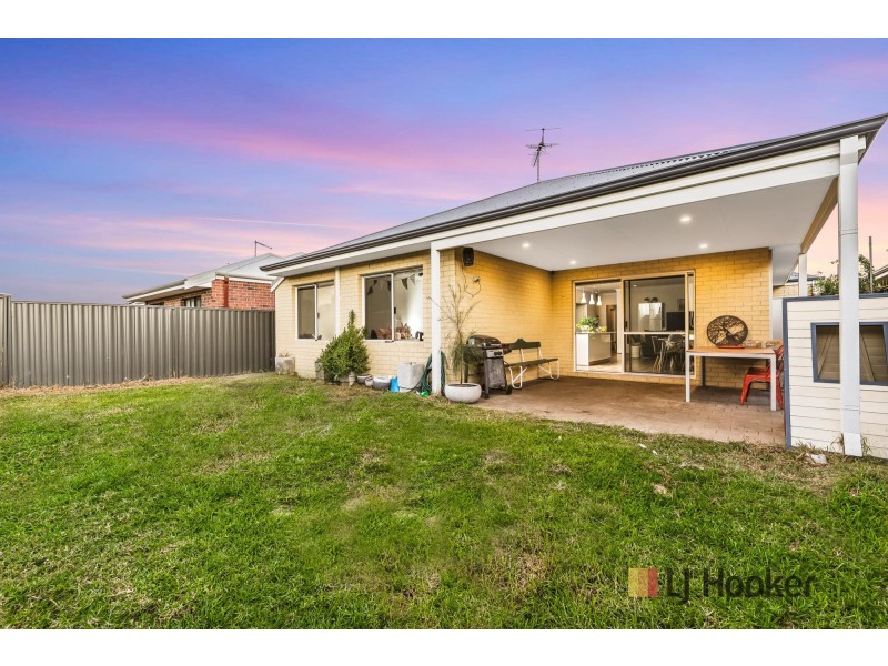 5 Laylock Avenue, Aveley WA 6069