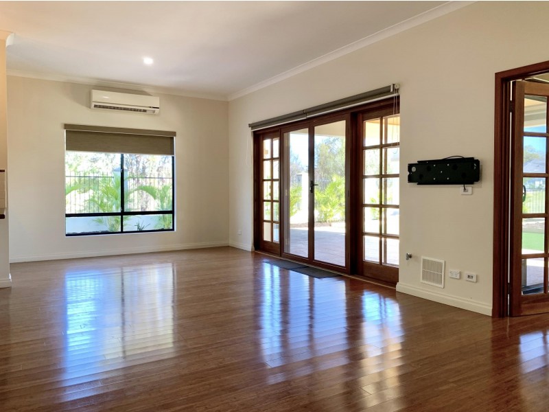 78 Roxburghe Drive, The Vines WA 6069