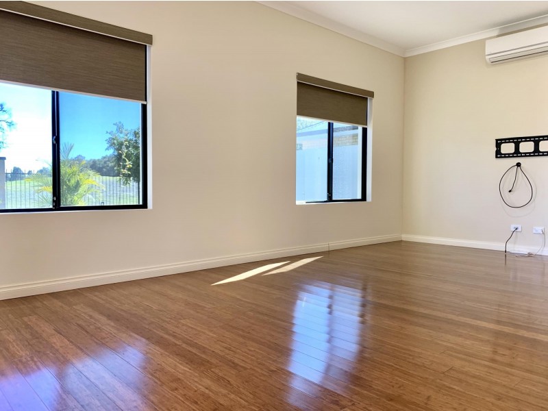 78 Roxburghe Drive, The Vines WA 6069