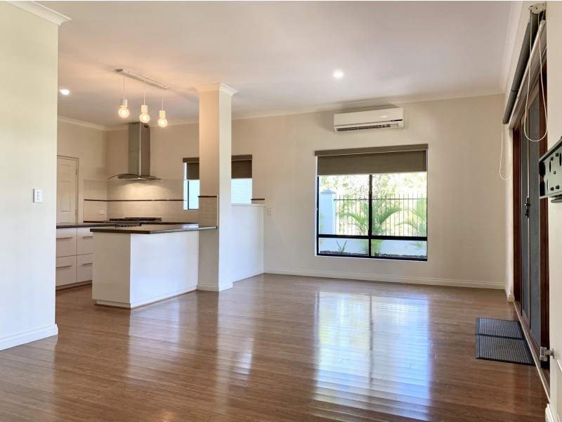 78 Roxburghe Drive, The Vines WA 6069