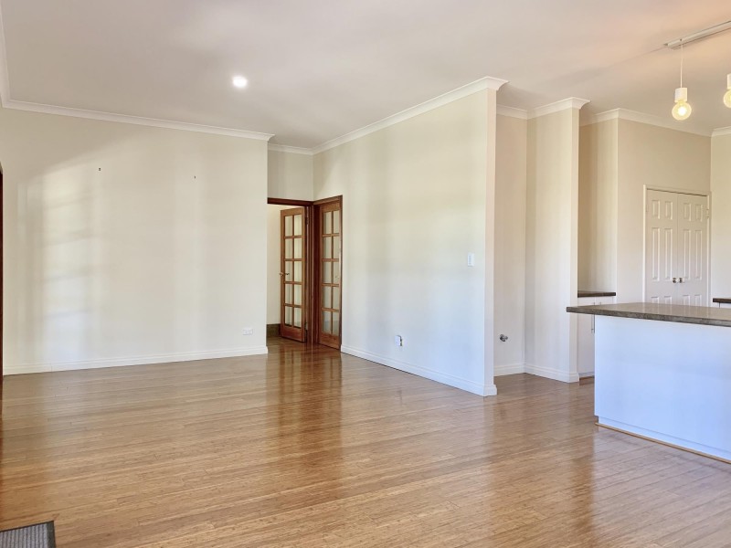 78 Roxburghe Drive, The Vines WA 6069