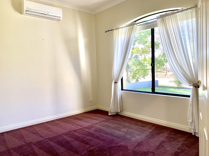 78 Roxburghe Drive, The Vines WA 6069