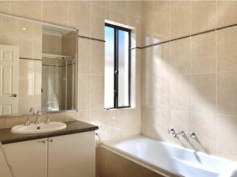 78 Roxburghe Drive, The Vines WA 6069