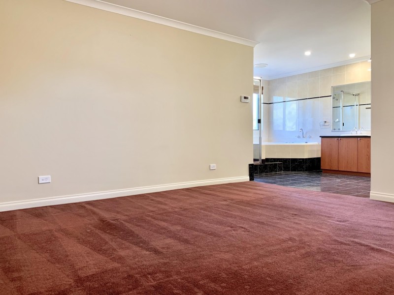 78 Roxburghe Drive, The Vines WA 6069