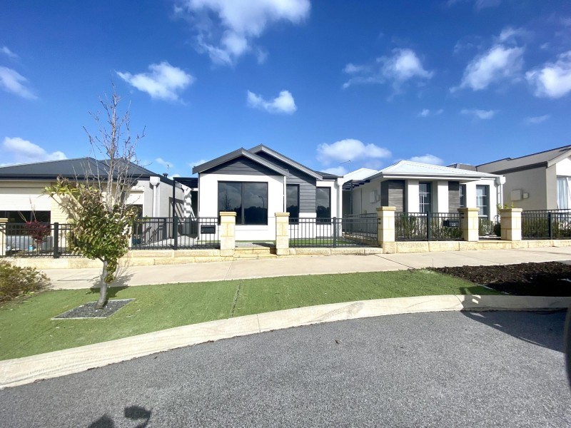 24 Kabuki View, Aveley WA 6069