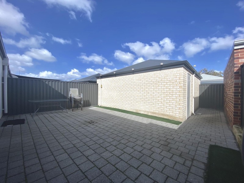 24 Kabuki View, Aveley WA 6069