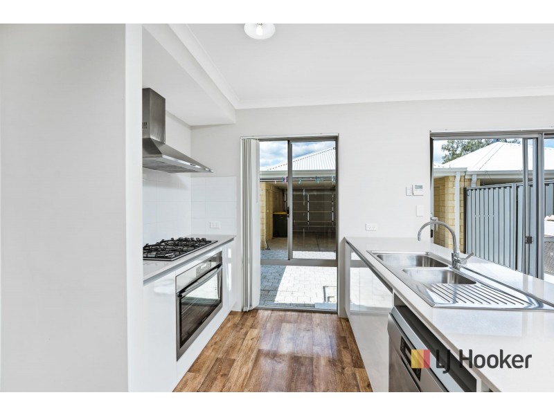 12 Walshaw Street, Aveley WA 6069