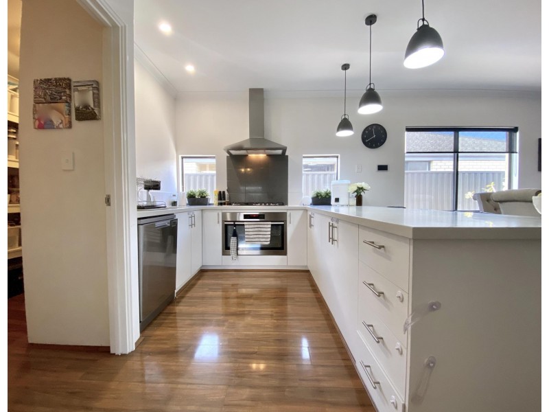 29 Relic Boulevard, Aveley WA 6069