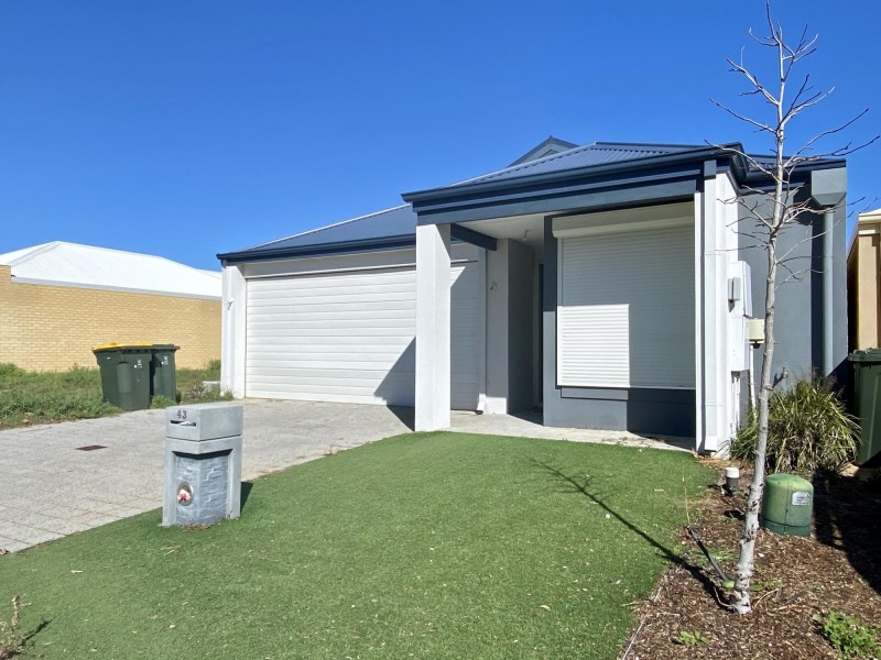 43 Alverda Parade, Aveley WA 6069