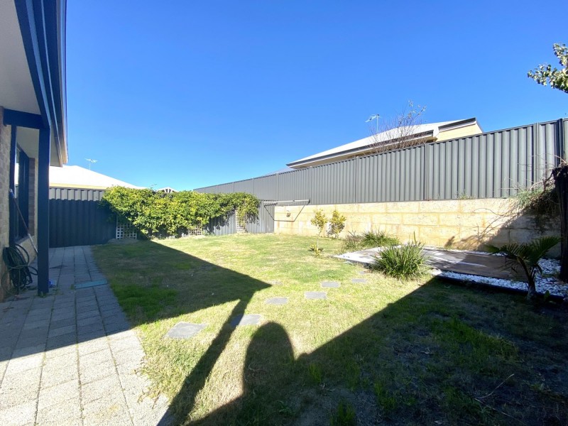 43 Alverda Parade, Aveley WA 6069