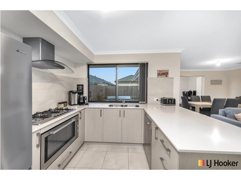 72 Hancock Avenue, Aveley WA 6069