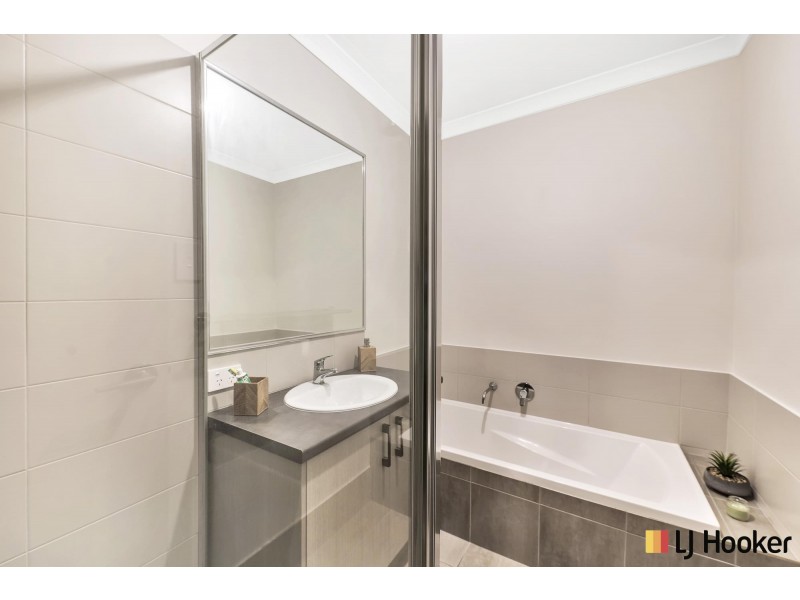 72 Hancock Avenue, Aveley WA 6069