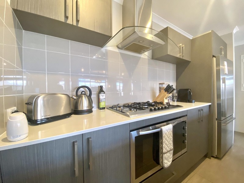 35 Halcyon Crescent, Aveley WA 6069