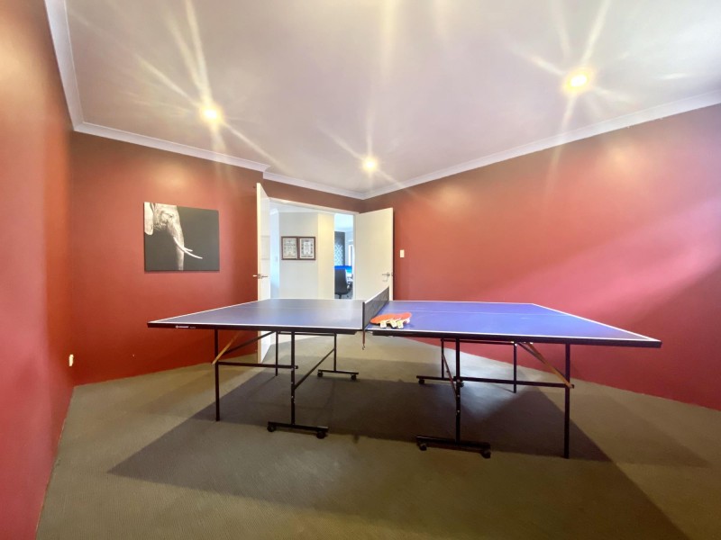 35 Halcyon Crescent, Aveley WA 6069