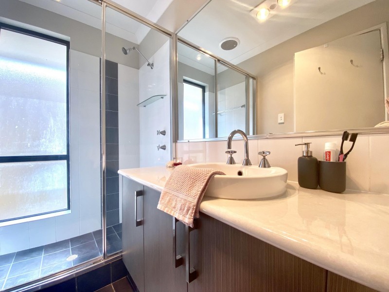 35 Halcyon Crescent, Aveley WA 6069