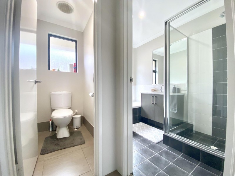 35 Halcyon Crescent, Aveley WA 6069