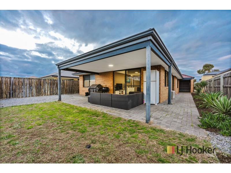 15 Solway Brace, Ellenbrook WA 6069
