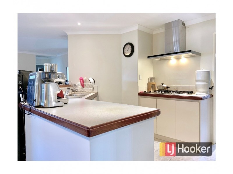 6 Villefort Avenue, Ellenbrook WA 6069