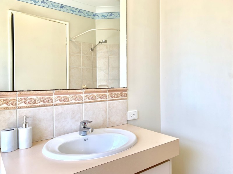 6 Villefort Avenue, Ellenbrook WA 6069