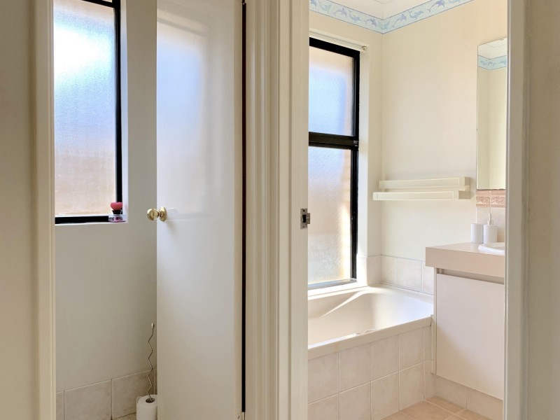 6 Villefort Avenue, Ellenbrook WA 6069