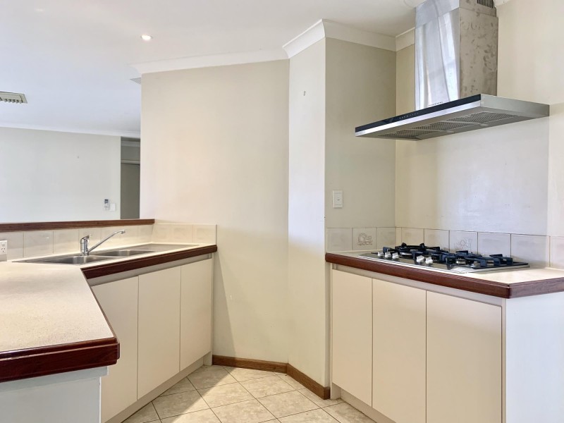 6 Villefort Avenue, Ellenbrook WA 6069