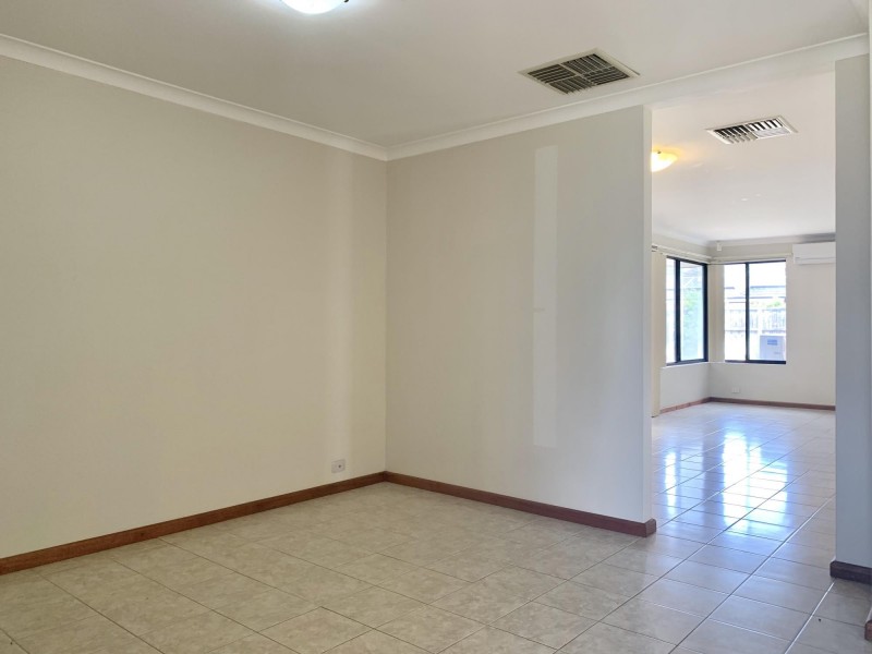 6 Villefort Avenue, Ellenbrook WA 6069