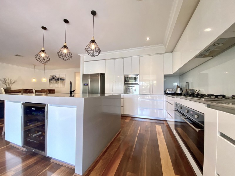 3 Lago Promenade, Aveley WA 6069