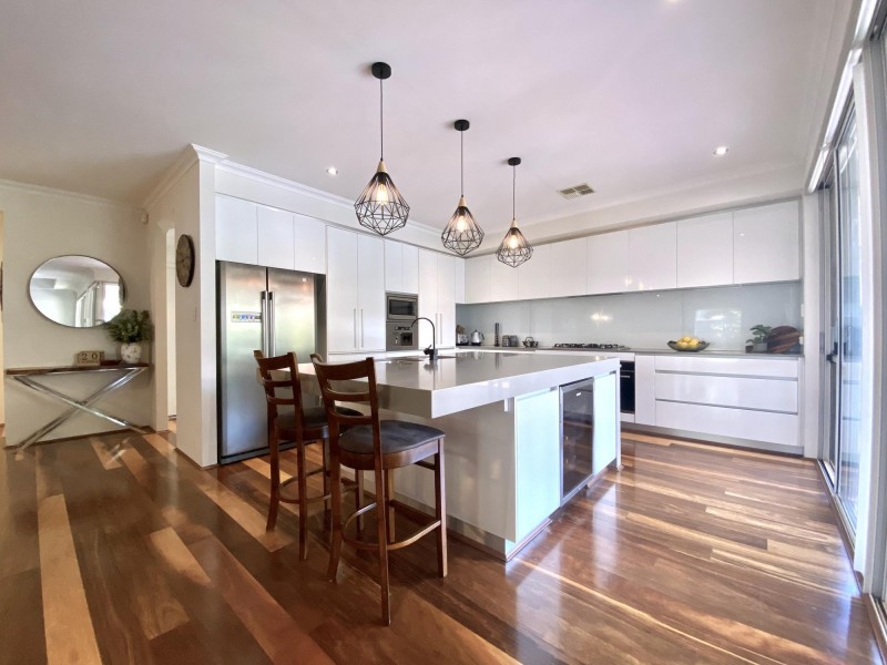 3 Lago Promenade, Aveley WA 6069