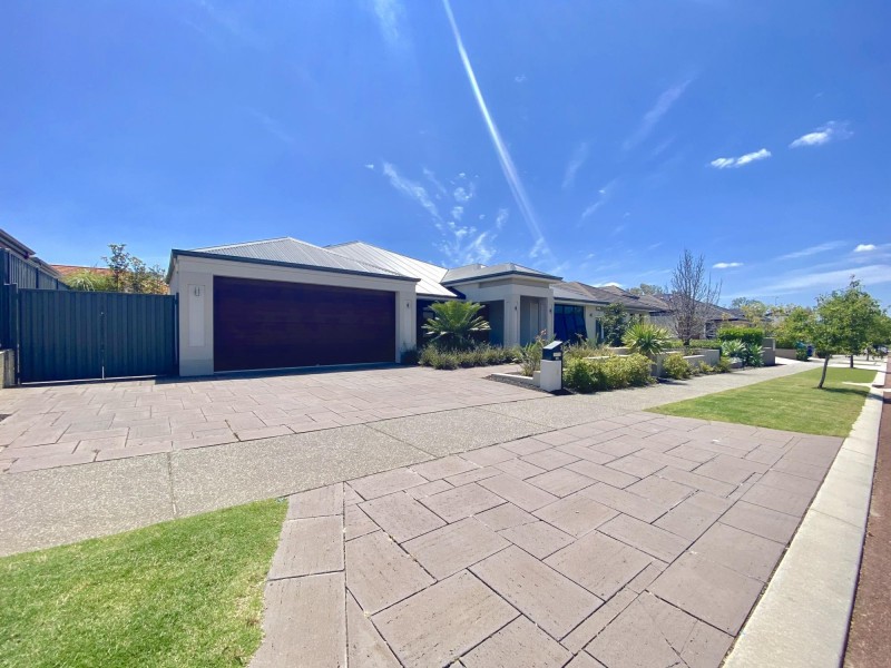 3 Lago Promenade, Aveley WA 6069