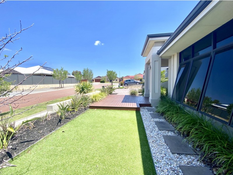 3 Lago Promenade, Aveley WA 6069