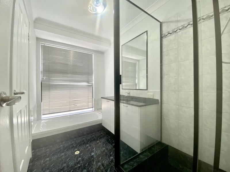 25 Kalyeeda Terrace, Ellenbrook WA 6069