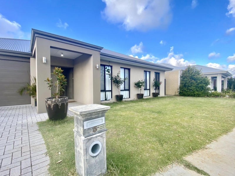 5 Malmaison Way, Landsdale WA 6065