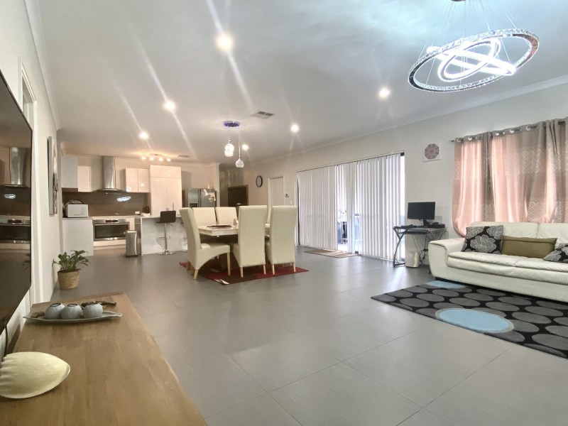 5 Malmaison Way, Landsdale WA 6065