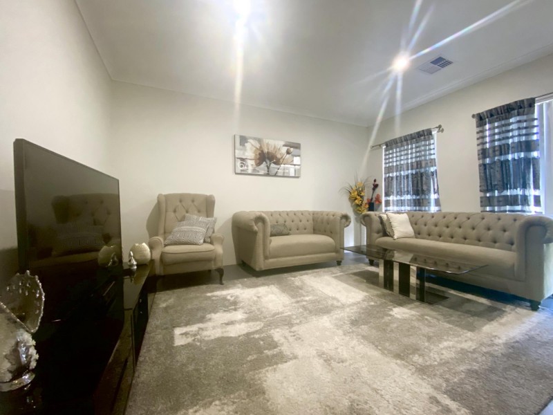 5 Malmaison Way, Landsdale WA 6065