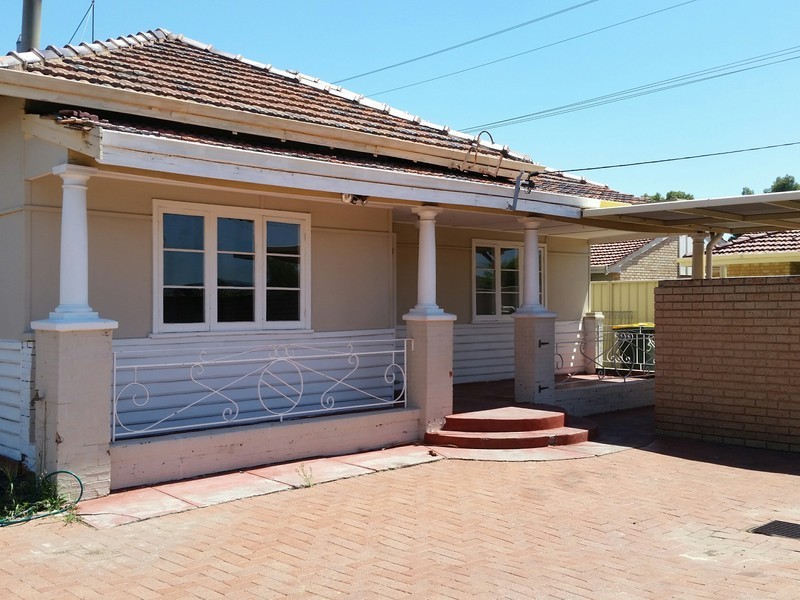 3/39 Wroxton Street, Midland WA 6056