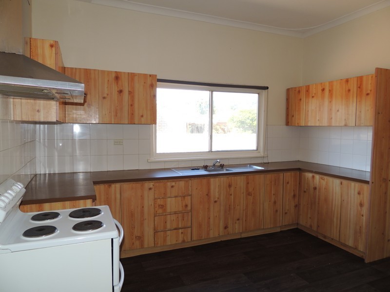 3/39 Wroxton Street, Midland WA 6056