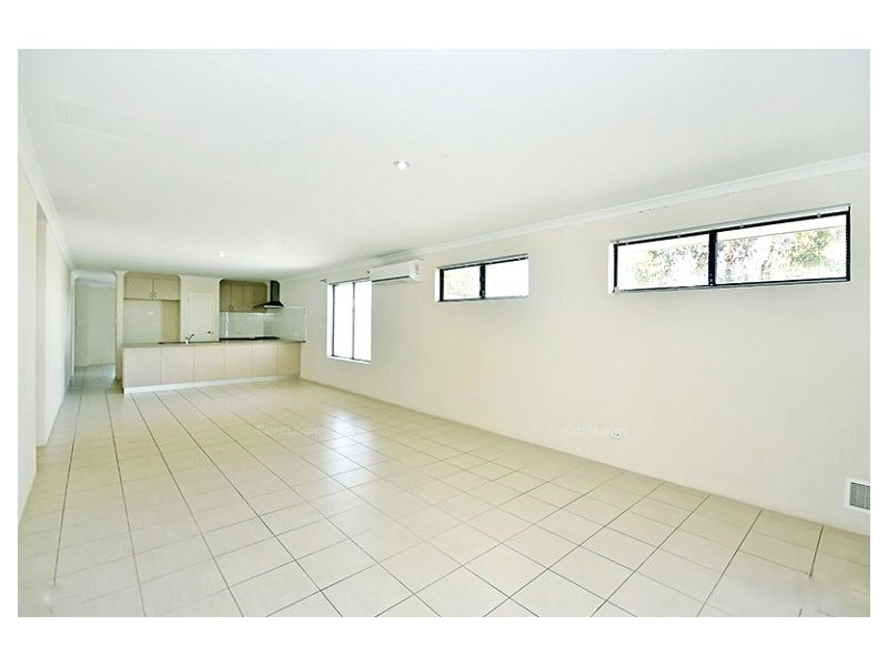 55 Grassdale Parkway, Ellenbrook WA 6069
