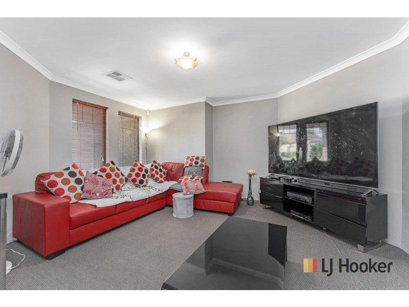 7 Dulegal Way, Aveley WA 6069