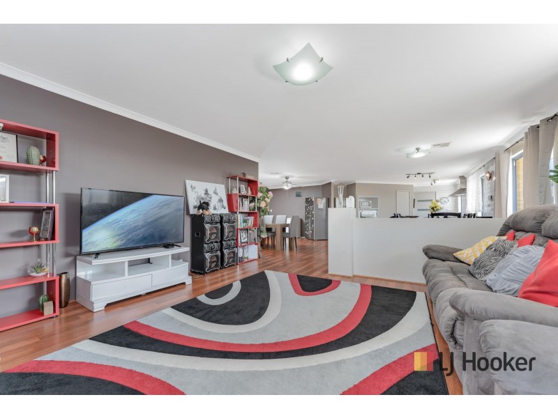 7 Dulegal Way, Aveley WA 6069