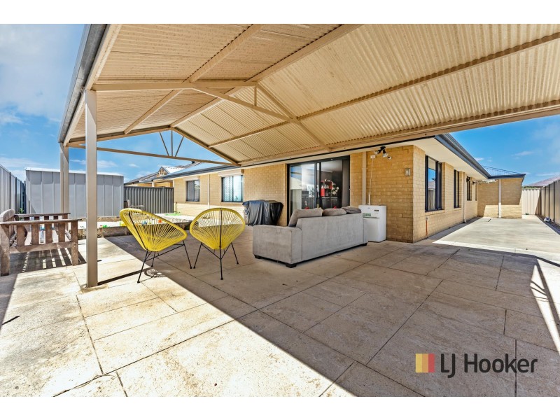 7 Dulegal Way, Aveley WA 6069