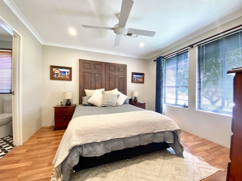 11 Woodview Retreat, Caversham WA 6055