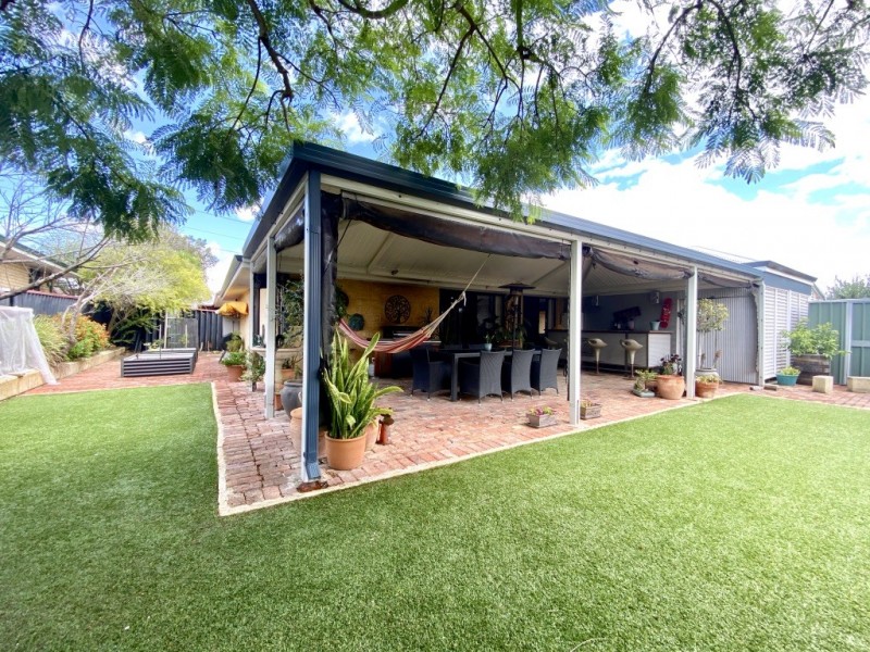 11 Woodview Retreat, Caversham WA 6055