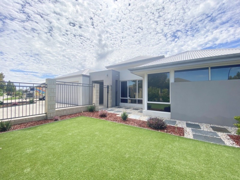 2 Ellery gate, Aveley WA 6069