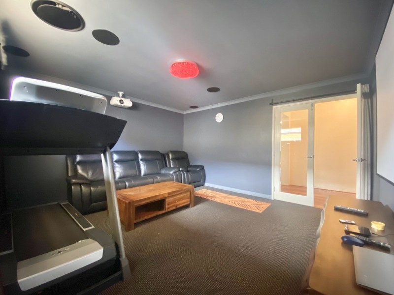 2 Ellery gate, Aveley WA 6069