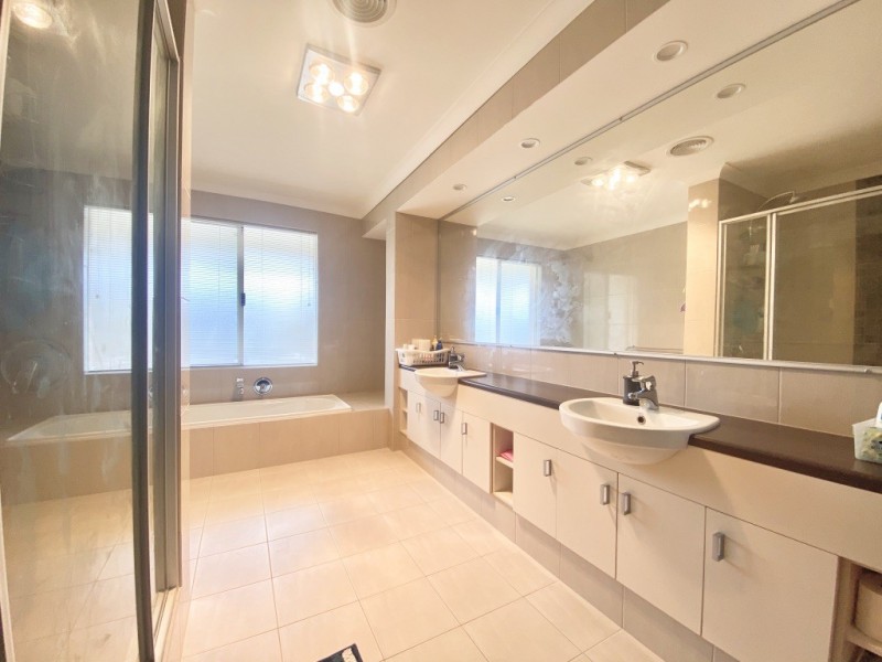 2 Ellery gate, Aveley WA 6069