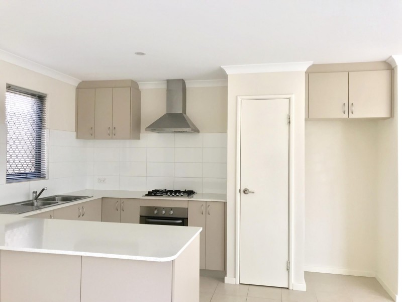 129 Grassdale Parkway, Ellenbrook WA 6069